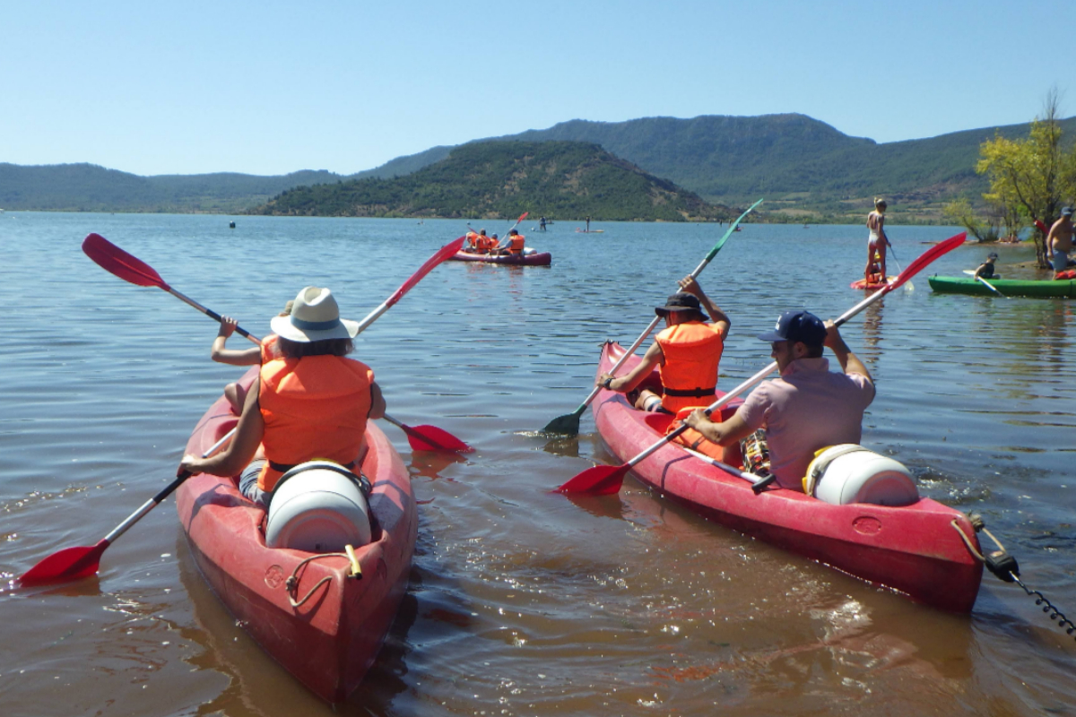 canoé lac du salagou séjour tout compris occitanie
